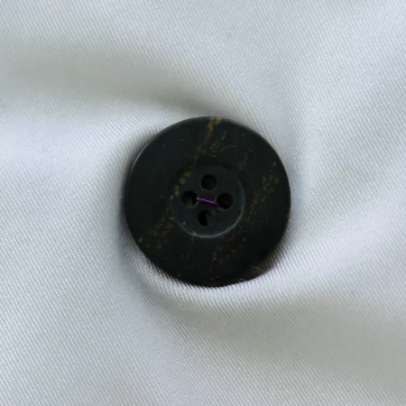 047677