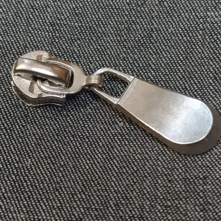 111582