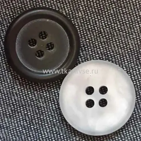 048230