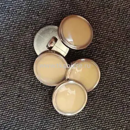 047533