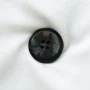 047687