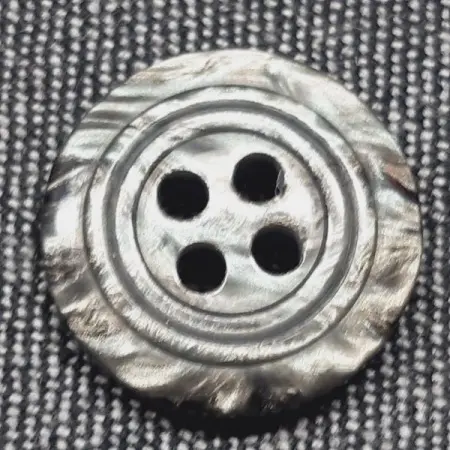 077586